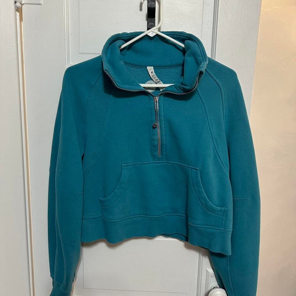 Lululemon teal scuba crew
